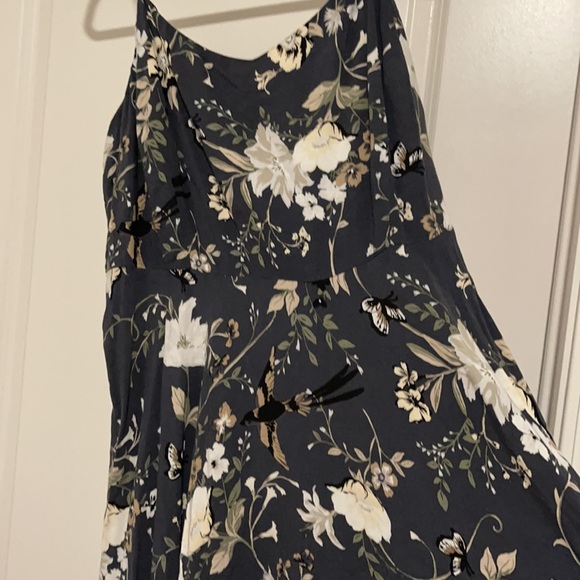 Floral dress - Picture 2 of 3